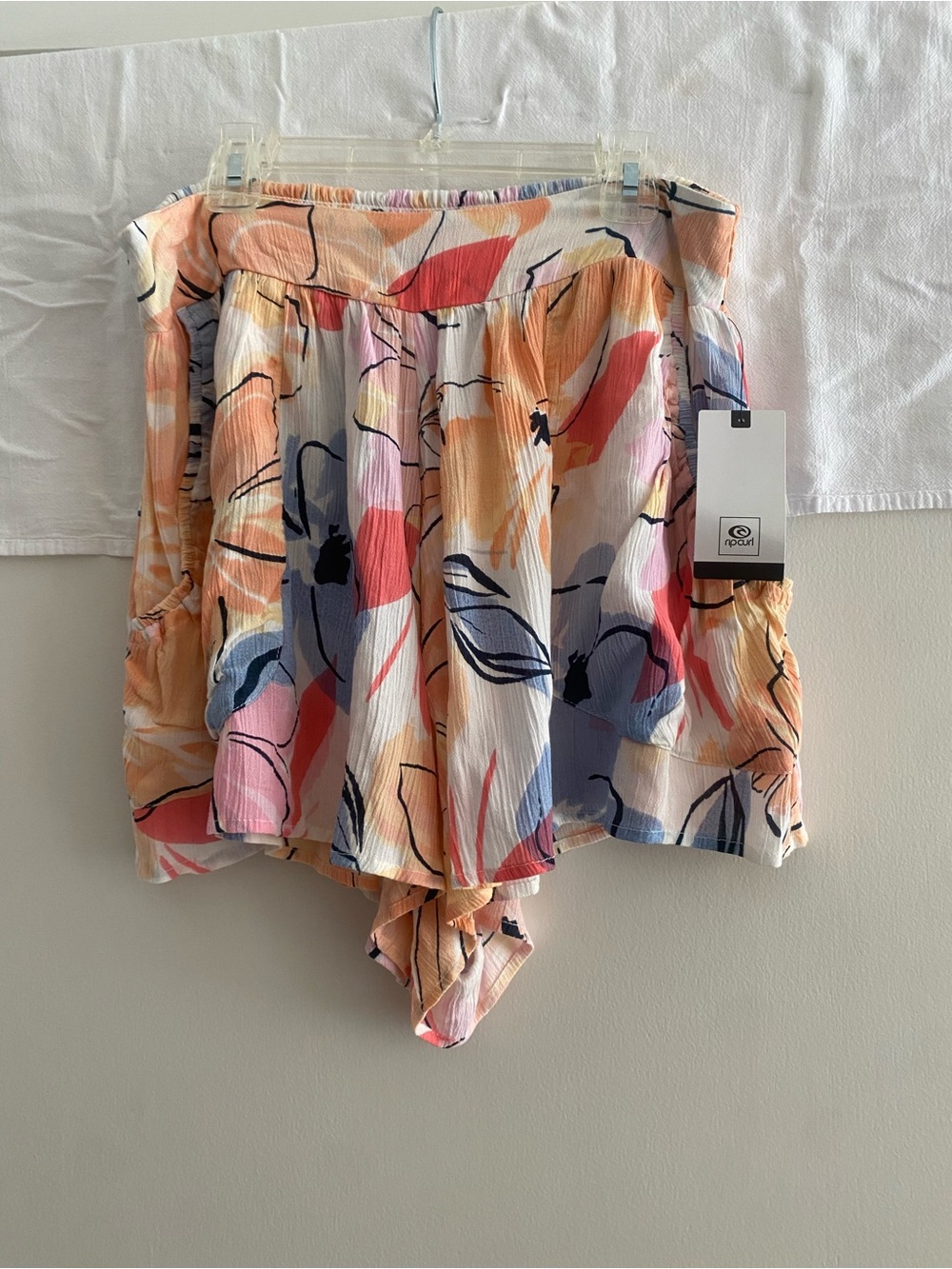 Rip Curl Multicolor Abstract Floral Flowy Shorts - Coral, Peach & Blue